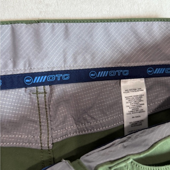 Vineyard Vines 32W 30L On The Go OTG Performance Olive Green Lightweight Chinos - Picture 6 of 11